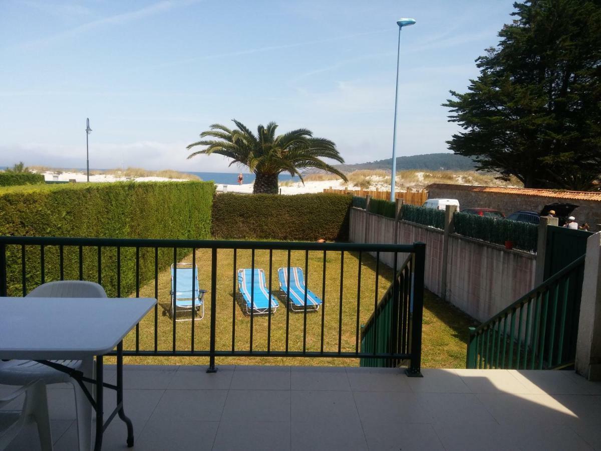 Chalet Atalaya A Pie De Playa En Laxe Exterior photo